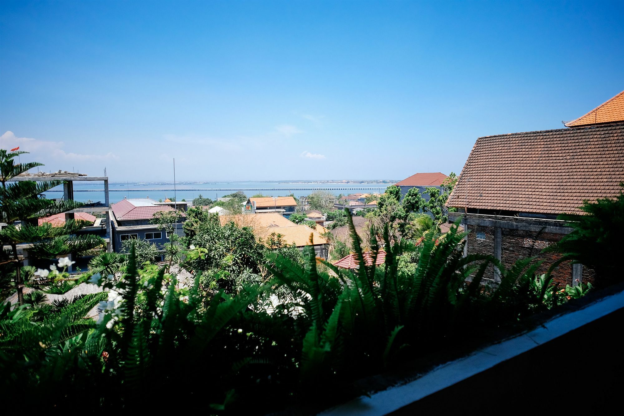 Ellies Hotel Nusa Dua  Exteriör bild